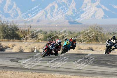 media/Dec-07-2025-CVMA (Sun) [[3e7d2de5dc]]/Race 18-Formula Twins-Formula 40 UL/